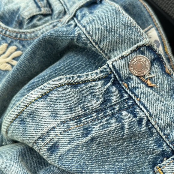 NWOT Free People x We The Free Bren Embroidered Distressed Boyfriend Jeans $168 - Picture 6 of 15